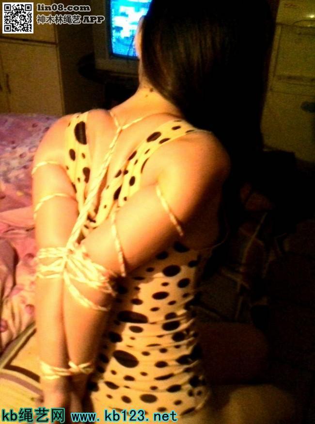 豹纹美女