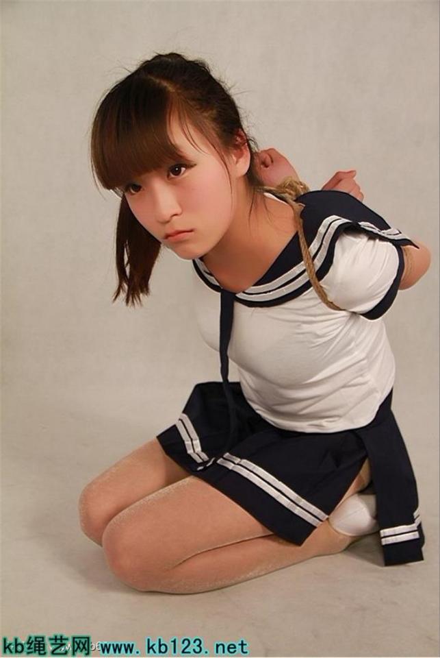 身材不错的小姑娘 - 转载于kb123 [高手缚（中式五花）,学生（水手服）,高跟鞋,高手缚,肉丝,中国女孩]