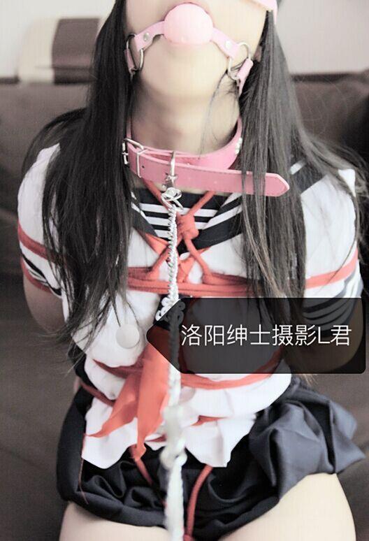  [Sailor suit,Gag,Breast bondage,England student uniform,Dog chain,Blindfolded]