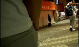 美女出差请小心 女子出差被坏人尾随，在酒店被捆绑、丝袜勒嘴，视频时间不长，大家当开胃菜吧。
