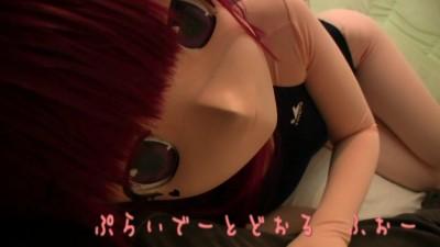 Private doll 4 Private doll 4<br>品番: cohi-035<br>美少女穿上kigurumi泳装，带上头壳被主人用无线跳蛋调教玩弄，关进行李箱中惩罚！～