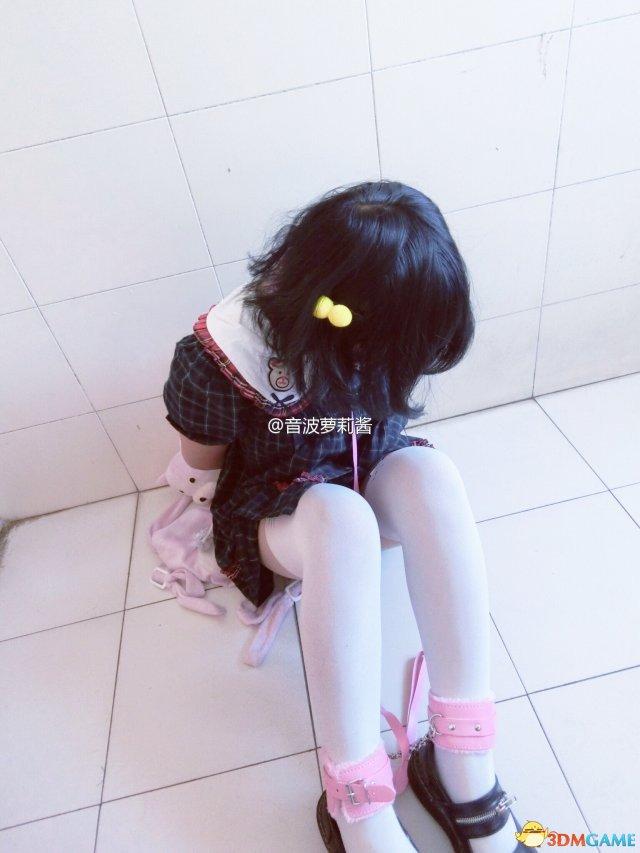 00后小女孩白丝手铐play [手铐,脚铐/脚镣,白丝,狗链/项圈,中国女孩]