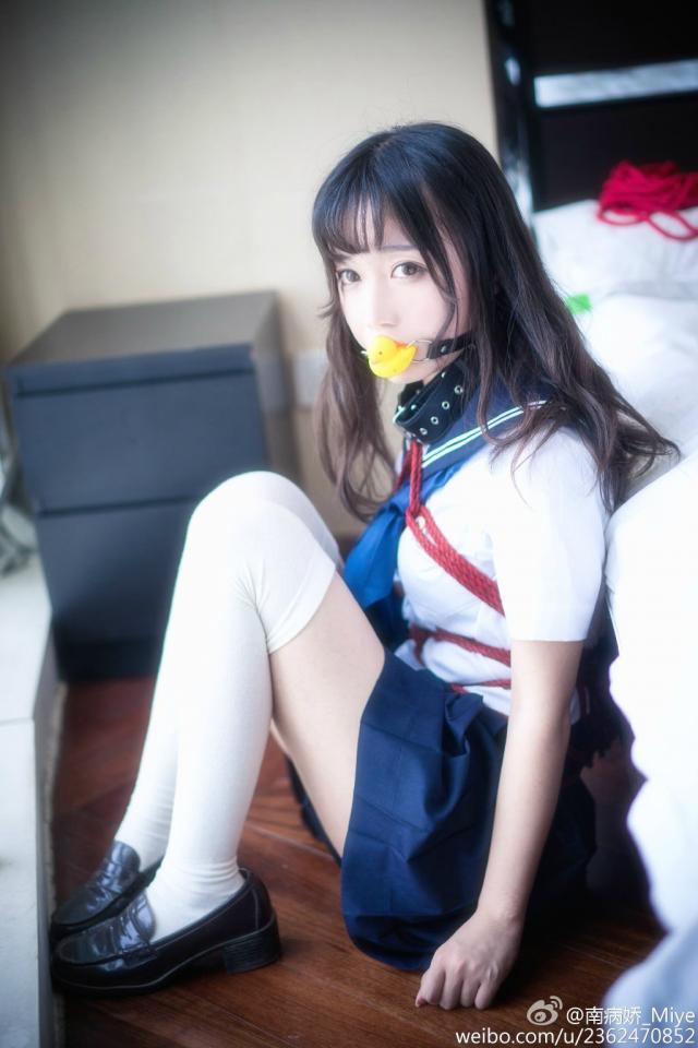 萌妹子 [堵嘴,白丝,长筒袜]