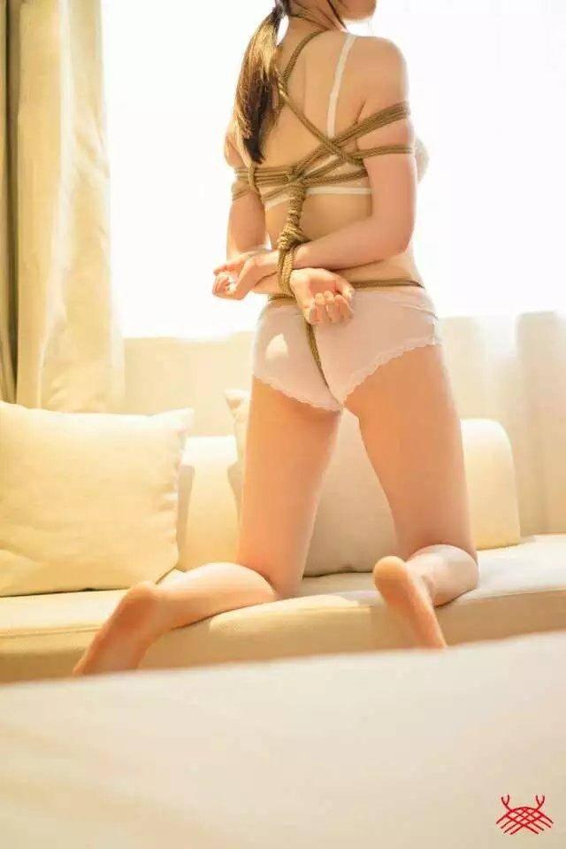 绝美捆绑杂图2 [中国女孩,股绳,赤脚裸足]