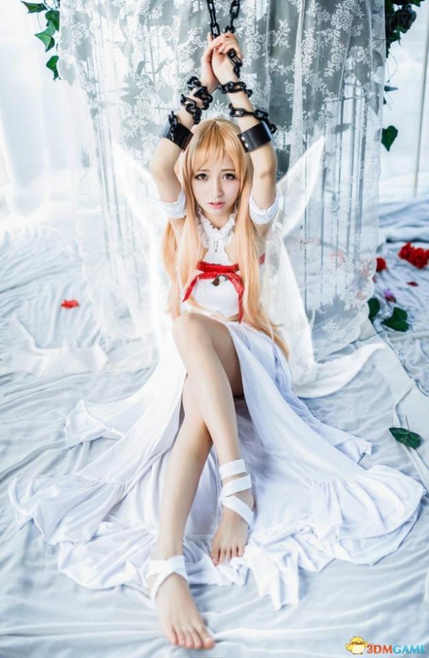  [Japanese Female,Handcuff,Front hands hang,Bare Foot]