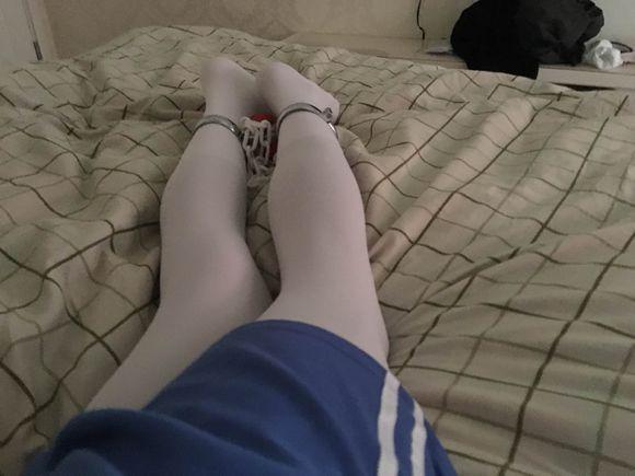  [Japanese sports suit,Gym Suit,Handcuff,Anklet,White Pantyhose,Chinese Female,Feet fetish]