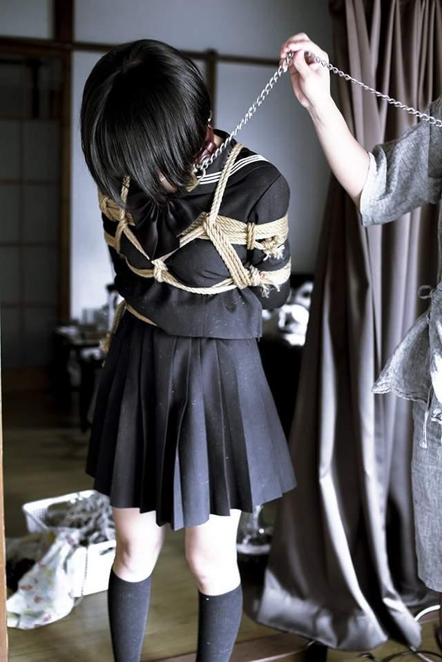 伊藤达哉 [日式反绑,丝袜,学生（水手服）,日本美女]