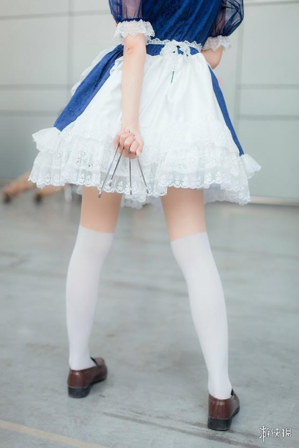 伪娘自缚 [COSPLAY,白丝]