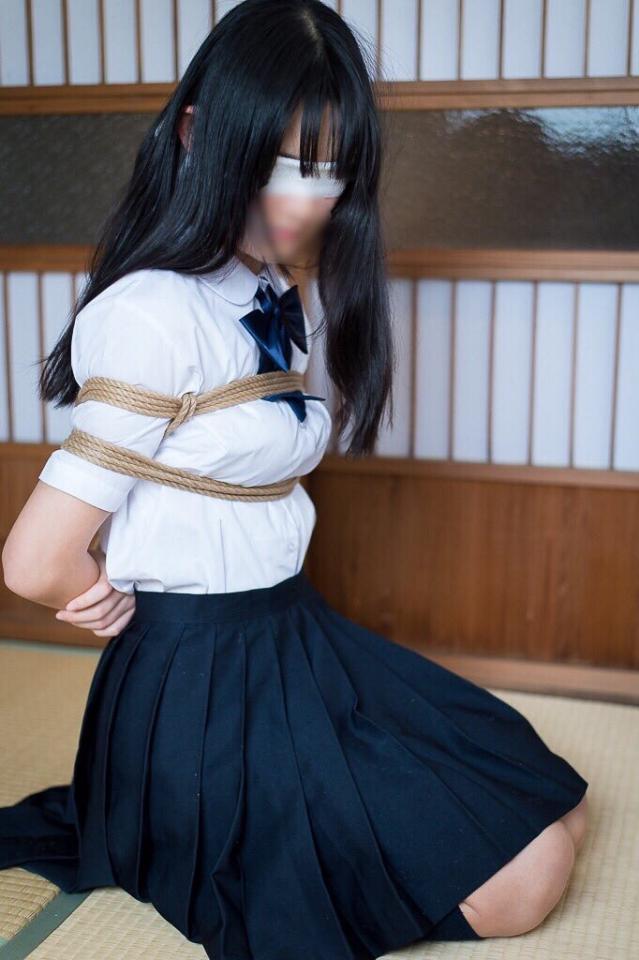  [Sailor suit,Japanese Female,Breast bondage,Stockings,Blindfolded,Bound arms behind]