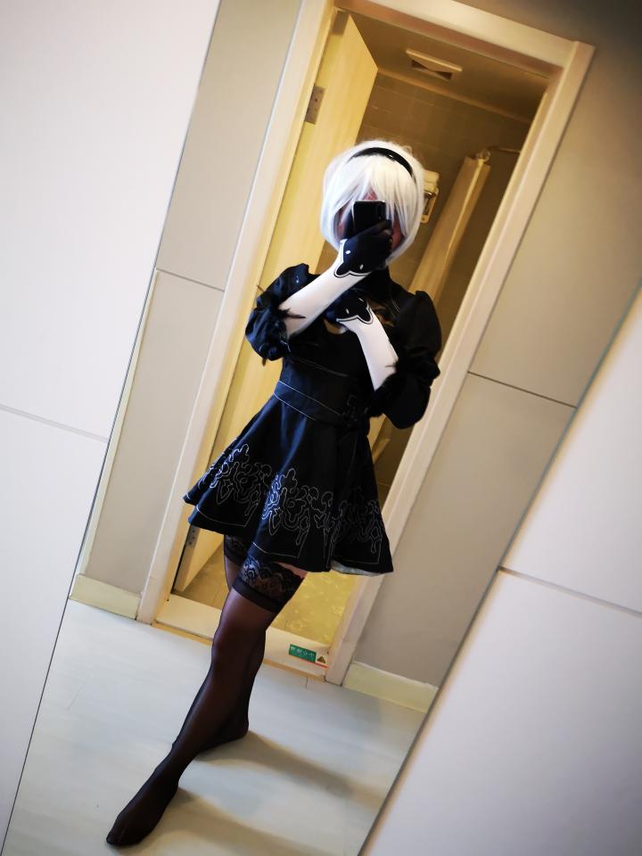 [komo] Femboy Self-Entertainment 0 A femboy compiles several simple solo self-bondage recordings and experiments with ideas for future sessions.