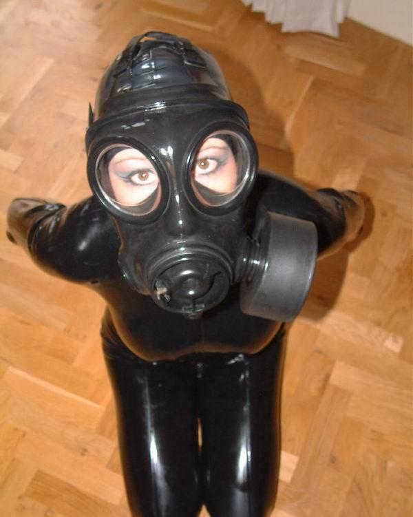 RubberEva - Sauna B Finished - Rubbergirl Photoset From http://www.rubbereva.com/galleries.html
