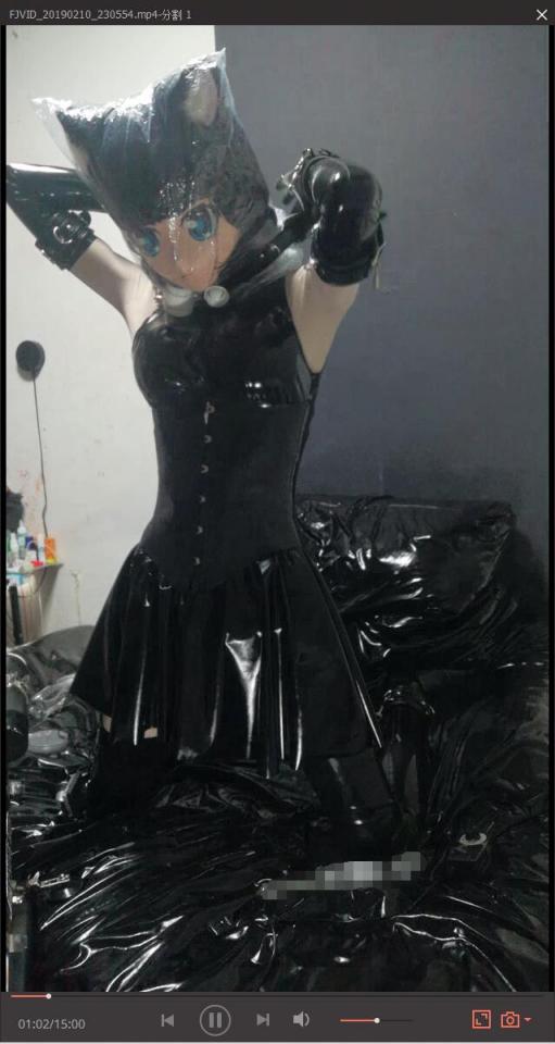 [UCM] Latex Dress, Long Gloves and Stockings — Breath-Control Routine An adult kigurumi performer experiences a latex dress, long gloves, stockings and breath-control.