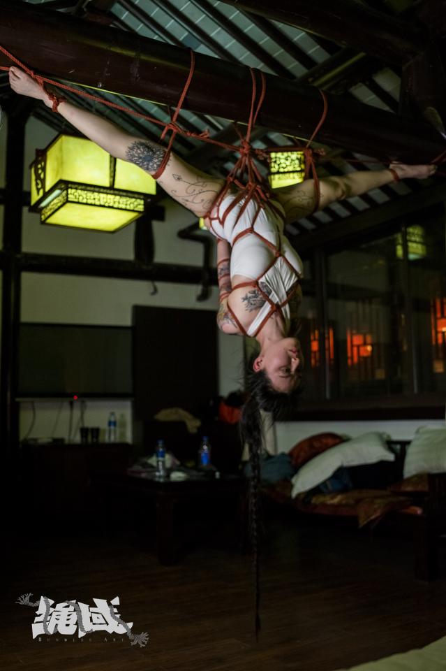 绳域工作室套图第二批放出！，模特水仙柔韧性极佳，不可多得！ - 这套图是视频拍摄期间的照片，精心整理，彻底展示模特的耐性与柔韧度，实属不可多得！ [龟甲缚]