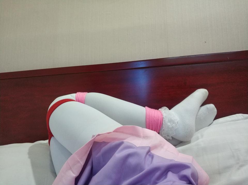 白棉袜捆绑 - 喜欢白袜的小伙伴， 白袜来啦 [白丝,中国女孩,蕾丝白袜,棉袜]