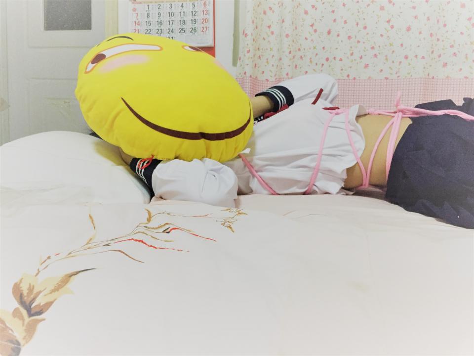  [Chinese Female]