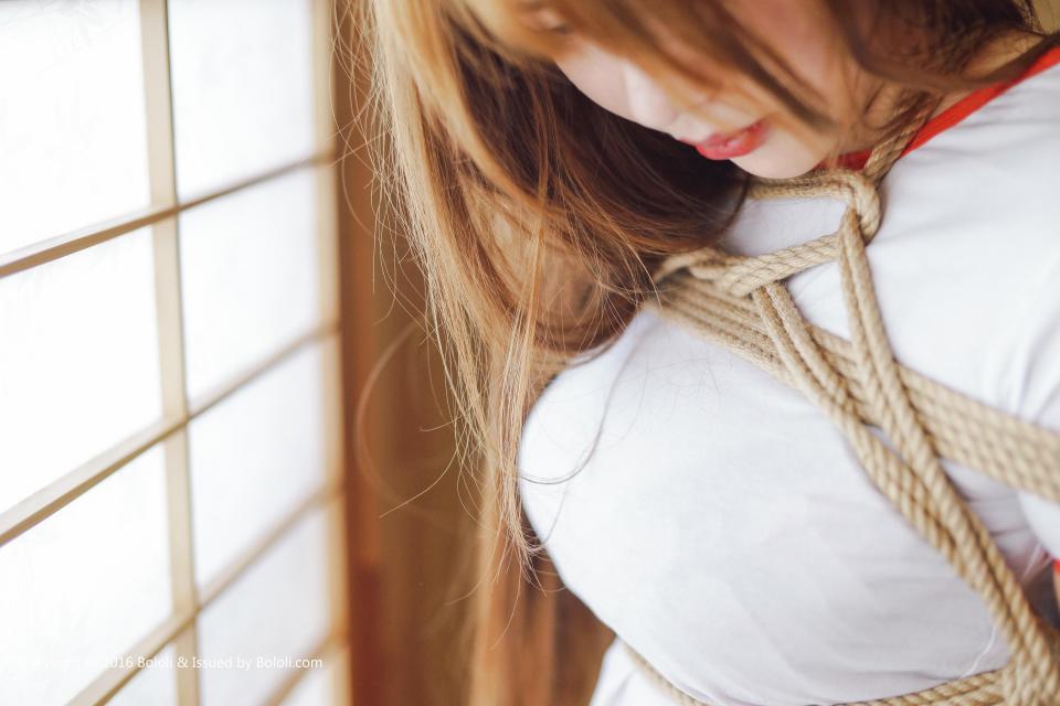  [Chinese Female]