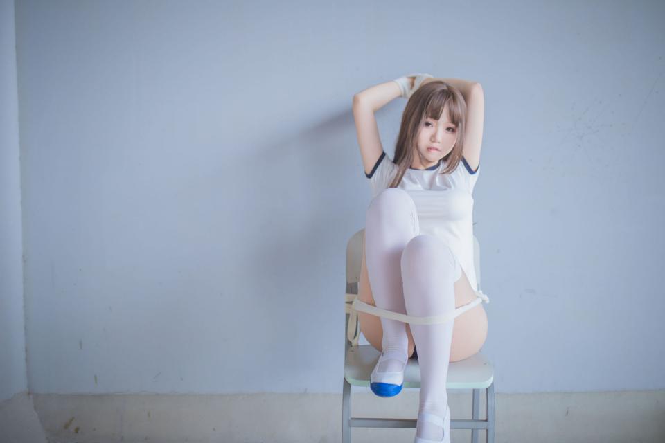 Yoko宅夏 - 白丝捆绑Cos - Yoko宅夏 - 白丝捆绑Cos [运动（健身服）,白丝,长筒袜,中国女孩]