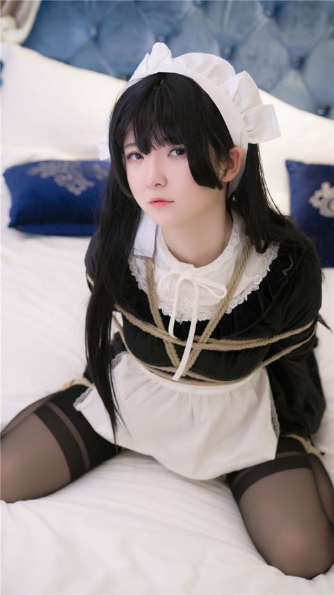 一小央泽女仆装白丝黑丝捆绑 - 一小央泽女仆装白丝。黑丝分别上绑 股绳 日式捆绑 微博指路@一小央泽 [日式反绑,丝袜,职业（女仆）,日本美女,蟹缚]