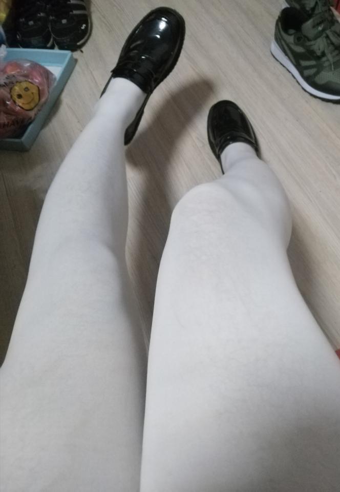 小伪娘的腿子 - 坐标天津的伪娘M，刚刚开始女装