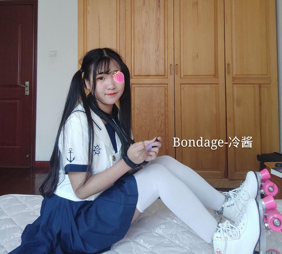【冷の自缚】双马尾白丝jk轮滑鞋美少女拘束具自缚套图，接自缚定拍，详情见大号id冷少与贝娘 [白丝,中国女孩]