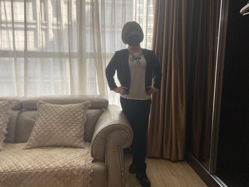 离婚可爱骚妇体验捆绑 - QQ：34957685长相可爱的小骚妇被旺仔捆绑调教，声音超甜，视频正在剪辑中
