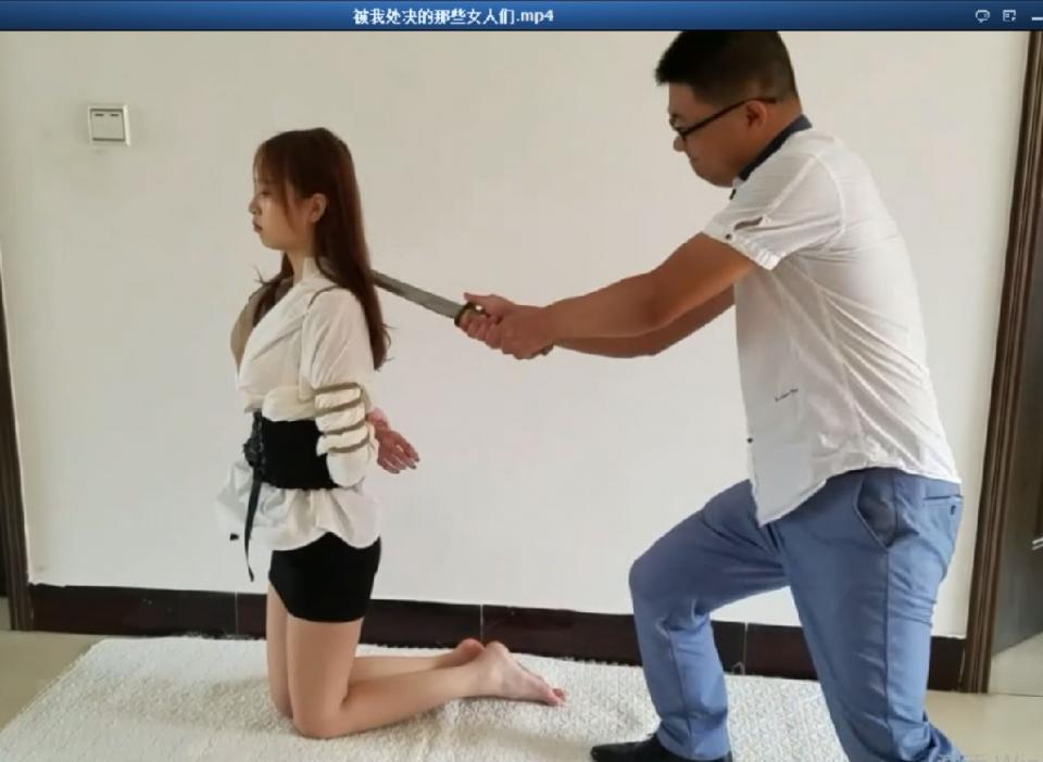 被我处决的那些女人们 片长50分钟，1080p全高清拍摄。本片全程记录了5位美女误入歧途，生活迷失方向，最终走向不归路被处决的悲惨经历....本片为一往情深绳艺工作室定拍作品，版权所有，定拍咨询qq1002871968 客服qq906267332 欢迎定拍咨询交流。“网盘文件为压缩包，统一解压密码ywqs”