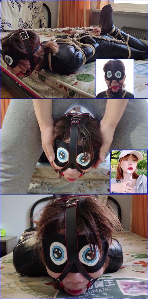 玩奴原创之美女小橙的分腿驷马紧缚，可爱迷人的大眼睛，马具口球严厉堵嘴。紧的爆炸不停求饶，交流购约绑教程请加805351328。 解压密码<span style='color:#b0b0b0;'>[隐藏文字，购买后可见]</span>感谢各位观众老爷们对我的支持！今天给大家带来的是新妹小程黑胶衣，大眼睛眼罩马具口球严厉堵嘴，强制抬头超紧缚分腿驷马。绑她的时候下手挺重的以致于中间一直求饶，不过也没手软，<br>最后还是抵达了她忍受的极限，希望大家也能喜欢这部作品！<br>另外为了方便各位同好约绑，博主最近推出了一个非常详细的约绑教程。里面有非常详细的从零基础开始教大家如何认识妹子，如何与妹子沟通等等。非常的实用，有兴趣的各位同好加805351328咨询。<br>下载操作：<br>1、电脑下载<br>2、解压<br>3、将压缩包内rar文件名后缀修改为mp4。<br>目前博主已经出了三个系列，分别是绝对真实调教系列，真实约怕系列，和最近新出的口水囚徒系列哦！都非常精彩，各种元素满满，希望各位同好多多支持！推特可以关注024玩奴原创。<br>