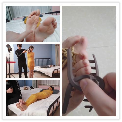 【心悦艺束】新的妹子，大一美腿少女楠楠的初次体验，胶带全包玩足 这个是附近大学的大一妹子，等她们开学已经好久好久了。这个妹子的腿和脚真的是超好看，足控的不可错过呀，我都不想拍她穿袜子的视频了。<br>这妹子头回拍摄有点害羞拘谨，被用保鲜膜和封箱胶带死死包裹，只留一双小玉足在外面承受骚扰，最后小玉足也被保鲜膜和胶带包裹严实，全身上下化身蝉蛹，再堵上口球，一动不能动了呀。<br>视频截图有一部分是第一视角特写，链接放在购买显示的第一视角里面了。这样不会被盗发，是送给各位支持正版的老哥的小礼物吧。希望大家多多关注，多多支持。<br><span style='color:#b0b0b0;'>[隐藏文字，购买后可见]</span><br>定拍，模特应聘，请加Q2386945992。海外用户请用Telegram：xybondage。最低500元即可订拍。<br>视频中的衣物，丝袜，道具有需要的也可联系我。<br>解压密码是：xyys