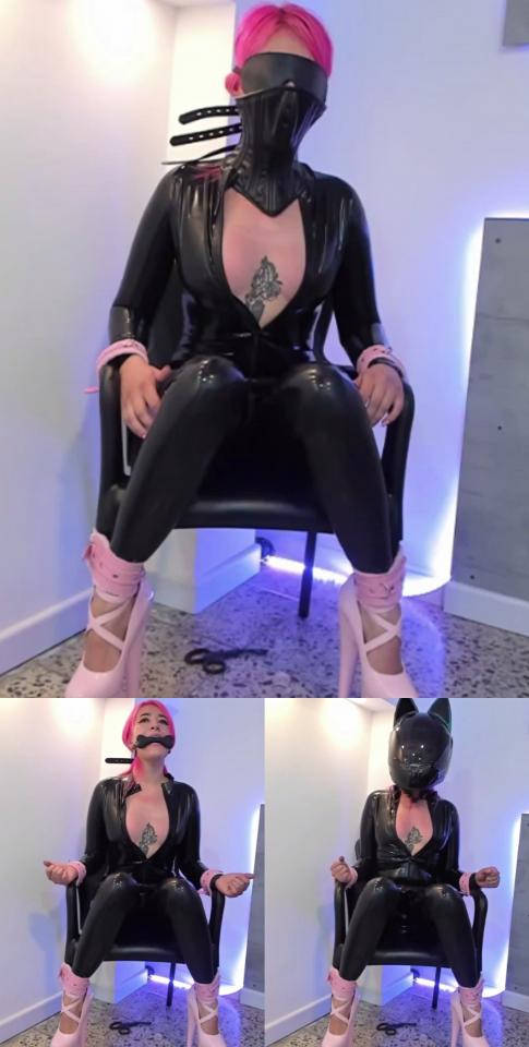 afroodita_kleyn_16042021_1823_female_chaturbate 创作：Afroodita_kleyn<br>Afroodita kleyn 04月16日部分直播录像<br>黑色乳胶衣，黑色束脖封嘴，黑色猫咪头盔，黑色狗狗骨头口球，黑色眼罩，手铐脚铐还有打pipi体验，更有棒棒和小怪兽震动体验，喜欢乳胶和捆绑的朋友别错过了<br>以后会陆续更新相关内容，希望大家多多支持<br><span style='color:#b0b0b0;'>[隐藏文字，购买后可见]</span>