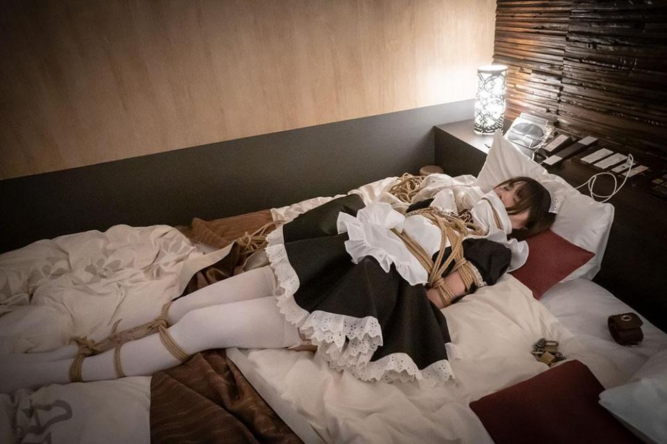  [Boxtie,Maid,Gag,Japanese Female,Breast bondage,White Pantyhose,Stockings,Chinese Female]