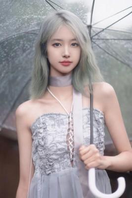 【W.K.T】—CC对色咪咪的健身教练进行惩罚 【W.K.T】—CC对色咪咪的健身教练进行惩罚<br>原创作者：W.K.T<br>【W.K.T】—CC对色咪咪的健身教练进行惩罚女王团的作品仅在艾彩进行独家发布。<br>您的一次购买，便是为我们下一部视频出一份力。<br><br>新人女王-CC首次亮相<br>特别好看的女主哦！清纯且高冷。<br><br><br>【时间长度】:34分钟 1920*1080  超高清  照片较多，请耐心等待加载。<br>WKT女王团所有女王均为无美颜/无滤镜实拍。<br><br><br>【内容简介】：CC在健身 谁能想到健身教练竟然偷偷猥亵CC，CC怎么会放过这个两眼色咪咪的教练，不仅教训了教练，还将教练犯贱的样子拍了下来。<br>教练害怕照片被发出去，只能任由CC不断折磨，CC还让教练舔鞋、闻脚等。