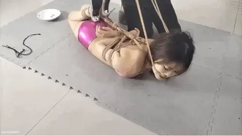[天鉴] Miquan. Fighting to Get the Money Back [Series 2] ((Part 2)) Extreme Hogtie, Crawling in Restraints This is a custom video that has been granted upload permission.<br><br><br><br><br>It's a scripted video<br>Scripted videos cost more to produce, but if these videos are popular, we'll keep making them.<br>This video is split into (Part 1, Part 2)<br><br><br><br>* Model : Miquan<br><br><br><br>= Backstory =<br>Miquan has to keep carrying coins to earn money.<br>But for every coin she carries, Miquan receives a punishment that makes moving even harder.<br>In the end, she has to carry coins in extreme restraint.<br>Can Miquan succeed?<br><br>Miquan must keep moving coins to earn money.<br>However, with each coin she moves, she receives a penalty that makes it harder for her to move.<br>In the end, she must transport the coins while in a state of extreme restraint.<br>Will Miquan succeed?<br><br>(Please give me backstory ideas for videos; I'll use them as reference.)