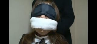 被捆绑的女仆 日本 女仆装妹子被驷马捆绑