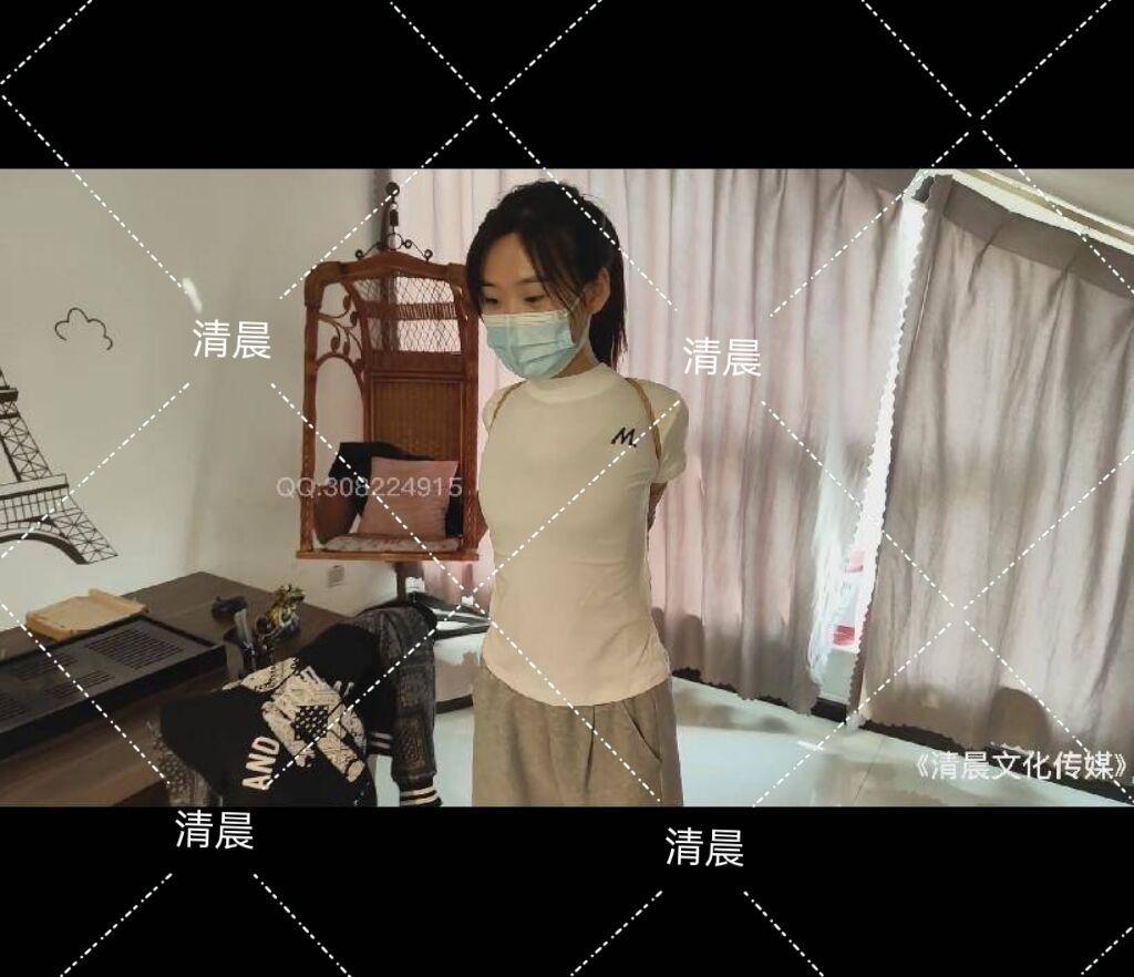 新人月月初次尝试五花和直臂 【清晨】本作品由清晨工作室原创，未经授权禁止转载。<br>新人美女月月初次尝试五花和直臂，柔性和耐力都不错，第一次尝试有些害羞，希望大家支持。视频解压密码：qingchen