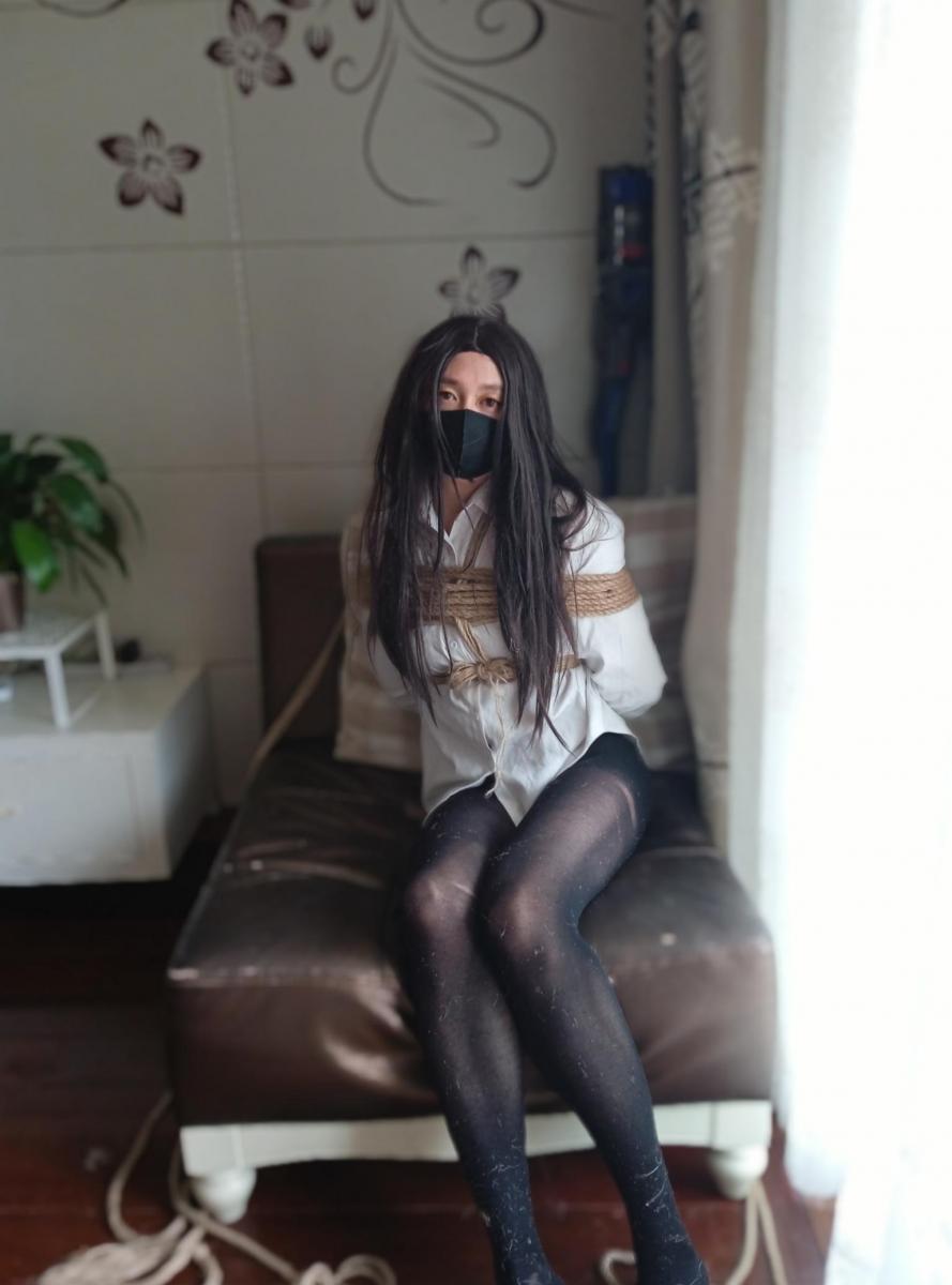 OL在家的KB - 附送几张肉丝吊绑的图 [丝袜,驷马（俯卧）,中国女孩]
