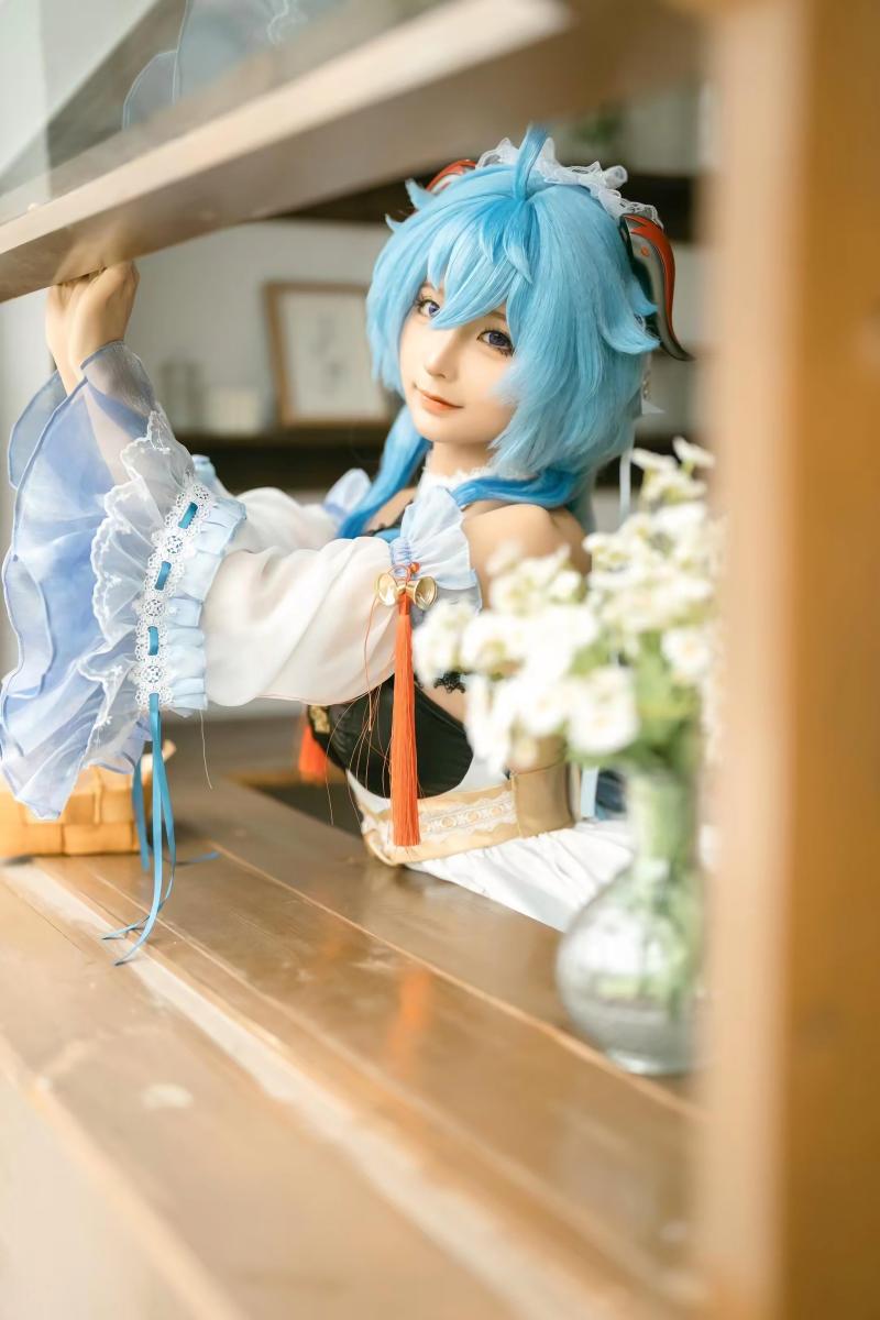 蠢沫沫-甘雨女仆 [COSPLAY,长筒袜]
