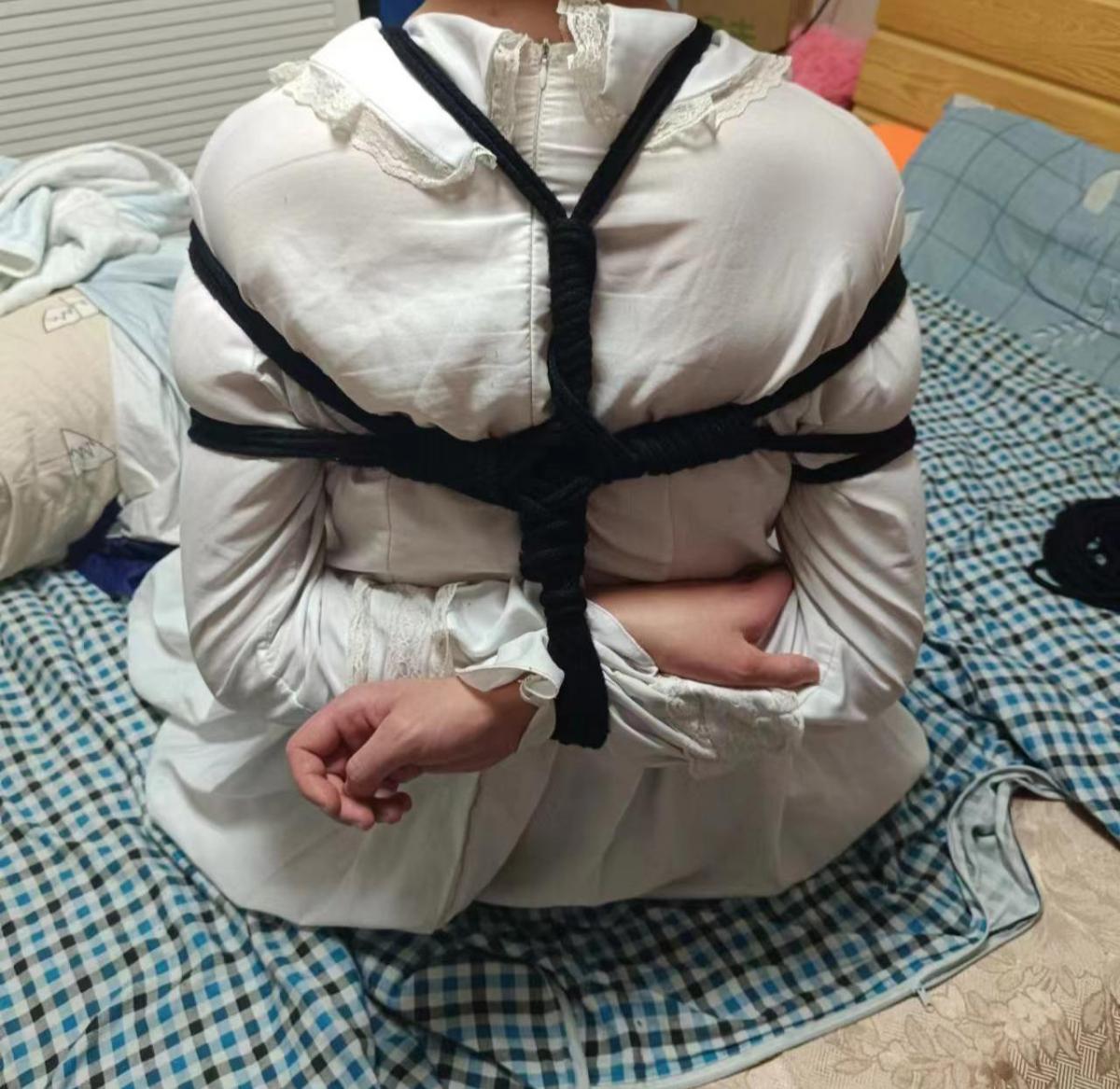 呜呜被欺负了 - 嘉兴的男孩纸一枚~
想找同好一起玩~
不知道有没有人愿意一起
