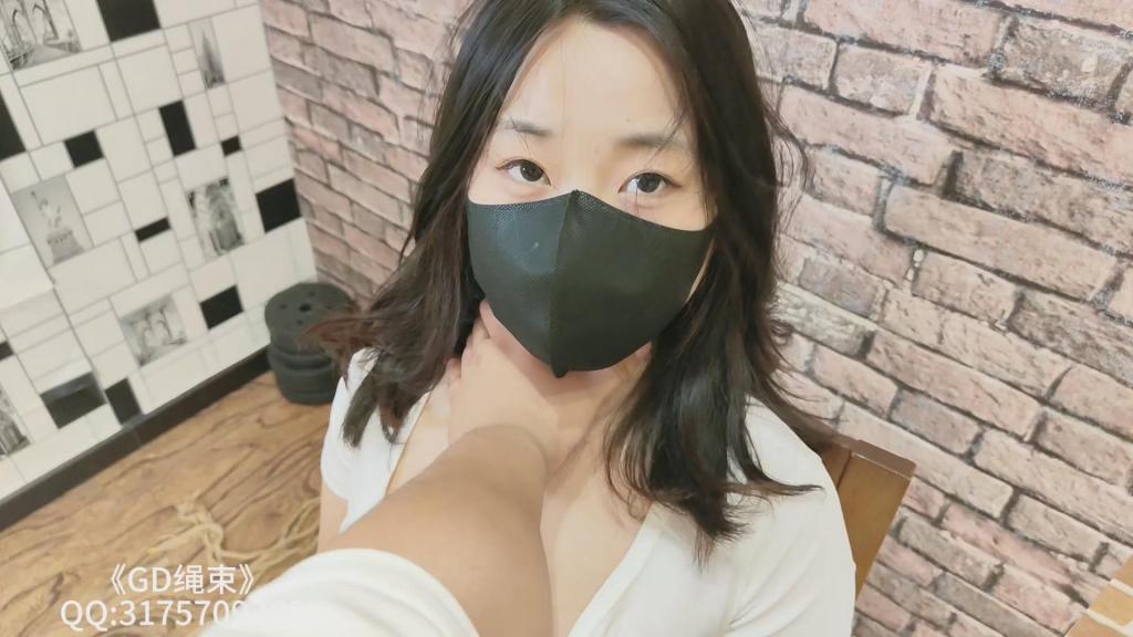 《GD绳束》【新模特安安】 首次拍摄 身材巨好的小妹妹对绳艺很感兴趣所以想体验一下 很放得开 《GD绳束》新模特安安 19岁身高：167 体重：105 挠痒 揉胸 [X_X] 打屁股 解衣物 首次拍摄很放到开<br>✅定拍、原味、原味道具等其它业务咨询请加QQ表明来意。（限时定拍可享优惠）<br>✅有什么适合的衣服 也可以私信我。<br>✅另外，诚心高薪招聘模特，有诚意私聊详谈，希望同好提出宝贵的意见，我们会努力改正。<br>✅解压密码：GD123<br>✅加QQ前表明来意。<br>QQ:3175709365