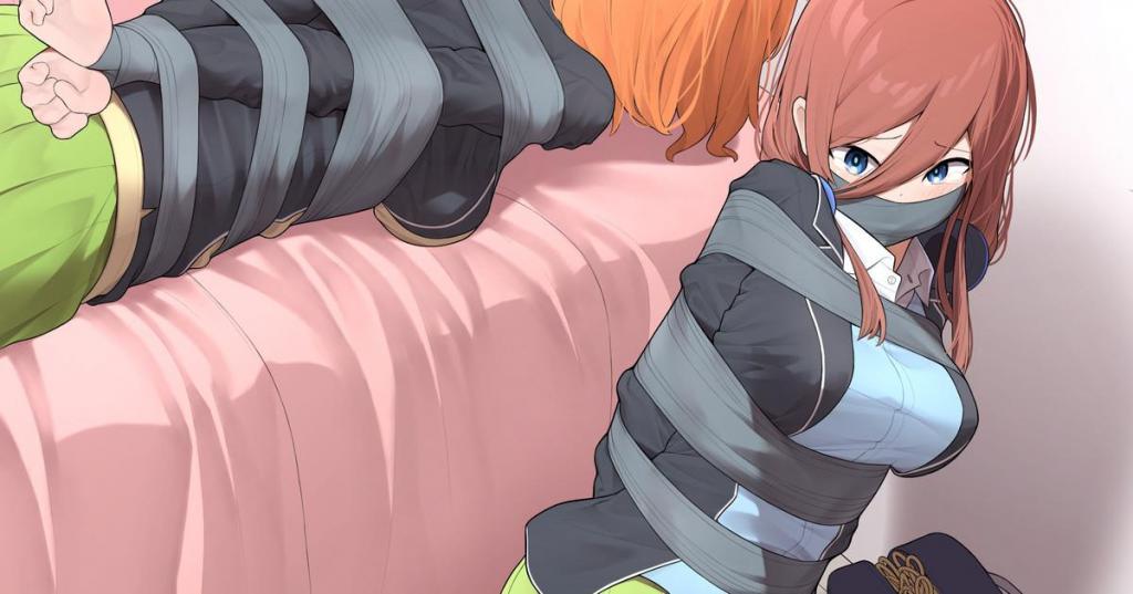 Miku Bondage's Variant - 作者：TuNa
角色：五等分的花嫁/五等分的新娘里的中野三玖和中野四叶（中野四叶仅作为背景）
变体：不同胶带、不同丝袜、不同堵嘴、是否蒙眼 [丝袜,恋足,连裤袜,短裙]