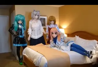 4位kig一起玩~ 4位kig一起玩~作者Sanyu  Yennifer  Fzent  Luka -