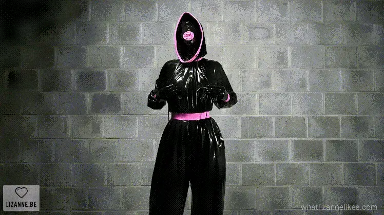 00163——连体衣与安全套头套 连体衣搭配安全套头套。乳胶短篇。