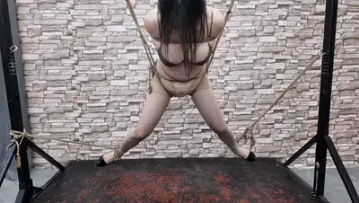 打睹,如果李然下带啵啵贝加上其它玩具,在这种折磨下能坚持2小时,奖励一条金条,能坚持下来吗...... 解压密码:hdsy<br>如果李然下带啵啵贝加上其它玩具,在这种折磨下能坚持2小时,奖励一条金条,能坚持下来吗,敬请期待......<br>定拍交流绳模应聘请加QQ2032433381没有定拍能力的和伪女谢绝咨讯