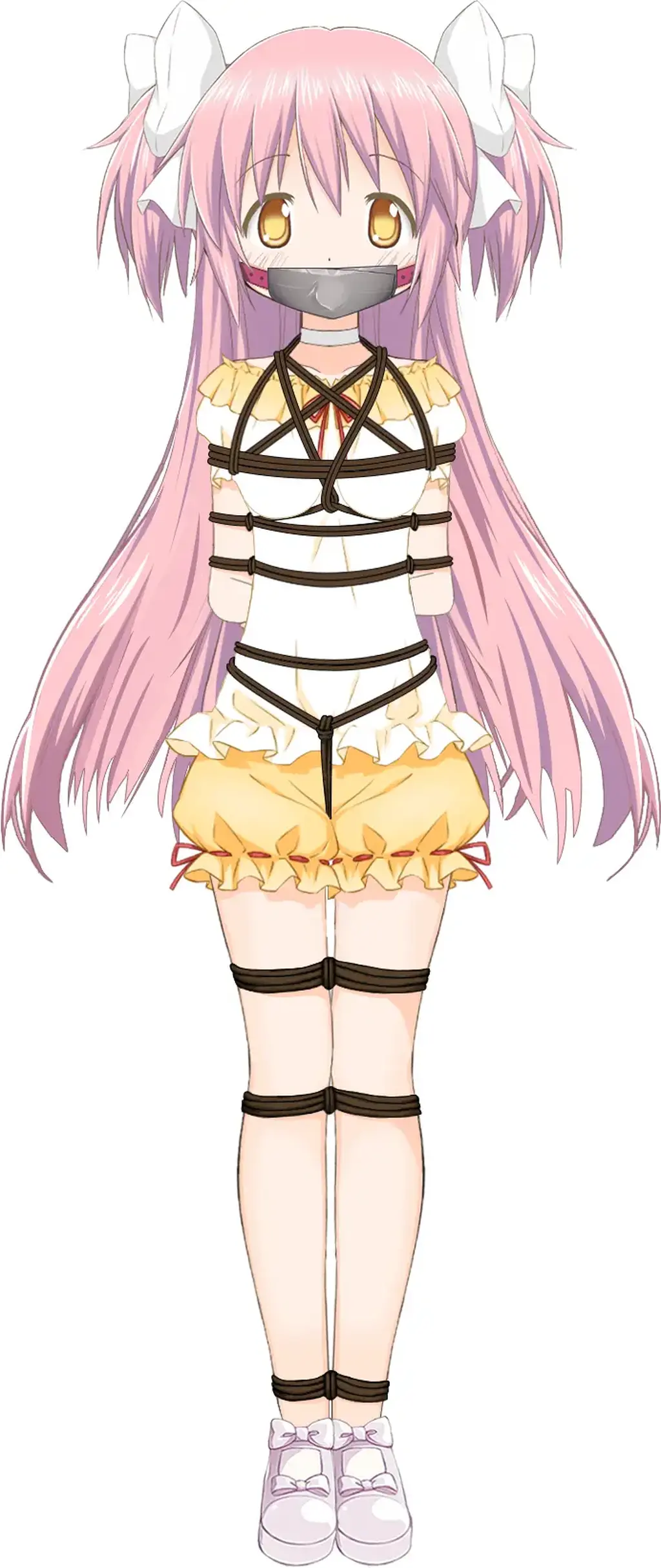 魔法少女小圆 鹿目圆 绑架监禁 捆绑封嘴 全包 - 身为普通人类少女的穿着睡衣鹿目圆被晓美焰绑架阻止签约成为魔法少女，
圆环之理被撕裂后，究极圆误入黄油世界也被绑匪绑架，头发还被剪短了。