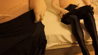 kig【多层全包の高朝时刻】zentai、kigurumi、丝袜 先穿上一层标准的kig皮肤，然后穿上一层天鹅绒的全包zentai，然后再穿上全包连身衣这样看外面的世界已经是朦朦胧胧模糊不清了，但是双腿之间的蹭感让我欲罢不能，第一层肉色的kig皮一斤开始变得湿湿的了，让我的主人也要穿上多层，蒙上被子的的那一刻，我自己感觉花心已经在不停地蠕动了，主人把大肉棒掏出来之前我还要自己ZW一下，下面已经不行了，这次的高朝感觉马上就要来了，好舒服好爽要快一点......<br><br>【网盘文件先下载到电脑，改后缀名为zip。解压得出的文件后续名zzz修改为MP4】