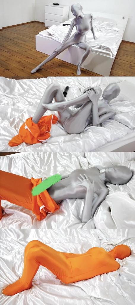 Silver Zentai Girl and Orange Sack 1——<br>这个系列之前原创区那边受限于供货方要求，价格搞得很贵，让很多朋友们爱而不得。<br>这次直接搬运区用合理的价格让大家好好的爽一爽。<br>买之前仔细甄别一下，买过的就不要再买了，没买过的就狠狠冲吧。<br><br>2——<br>此次更新量大，工作量超标。<br>大家参考预览图肯定能看懂的。所以文案就不哆嗦了，预览15秒也瞎选了。<br>更新期间造成的刷屏，请大家海涵。<br><br><span style='color:#b0b0b0;'>[隐藏文字，购买后可见]</span>