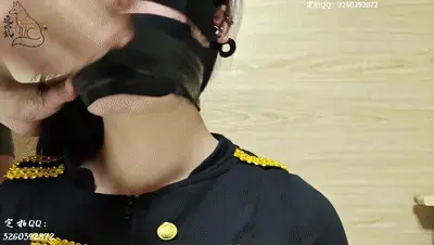 【YMH-DP-014】【夜鸣狐】【丝袜堵嘴】【裹手】丝袜堵嘴裹手+胶带紧缠包裹 完全无法逃脱差点要哭了!老板的恶趣味快把小狐玩到崩溃了呀… 工作室道具越来越多了，也感谢各位老板的赞助啦，小狐会一直努力的！<br><br>定拍QQ：3260392872或者3993219361，本人QQ，只接定拍不闲聊<br>可接各种风格<br>压缩包后缀改为.7z，解压密码：ymh2026