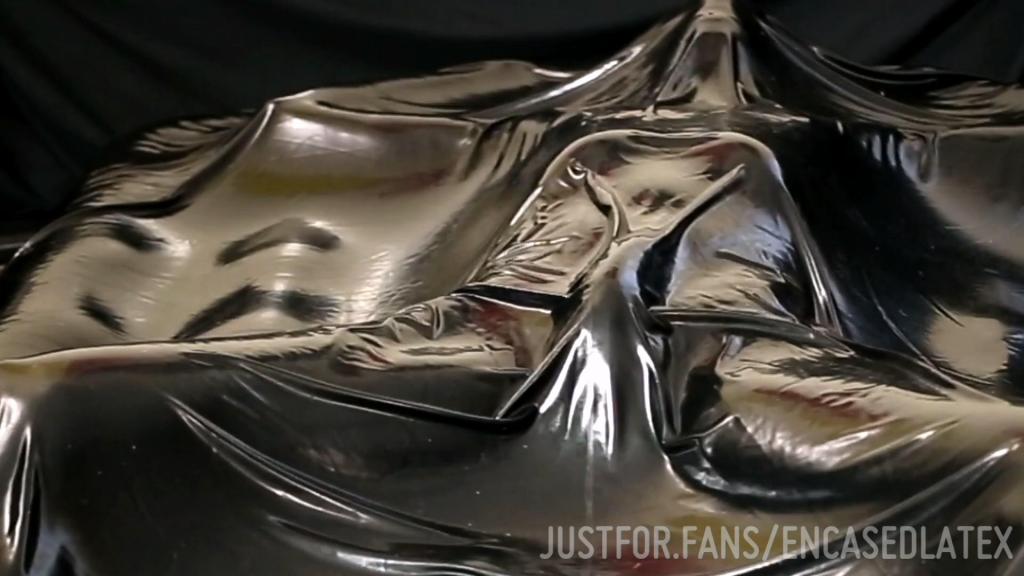 Sealed in the airbed vacbed - Part 1 出自:encased<br>Sealed in the airbed vacbed - Part 1<br>密封在气垫真空床中.第1部分