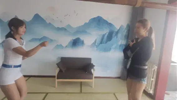 变脸速度belike（一） 抖音热门舞变脸速度belike演绎，晓雅跳的蛮好，不过还是逃脱不了被虐的命运~<br>本片经过模特知情同意进行拍摄，无任何真实暴力发生。<br>秦韵绳屋祝大家：马年行大运，发大财。<br>本绳屋无线下体验，请不用再咨询了，谢谢。<br>业务QQ：1937963514，可接定拍，欢迎骚扰。<br>解压密码：qinyun