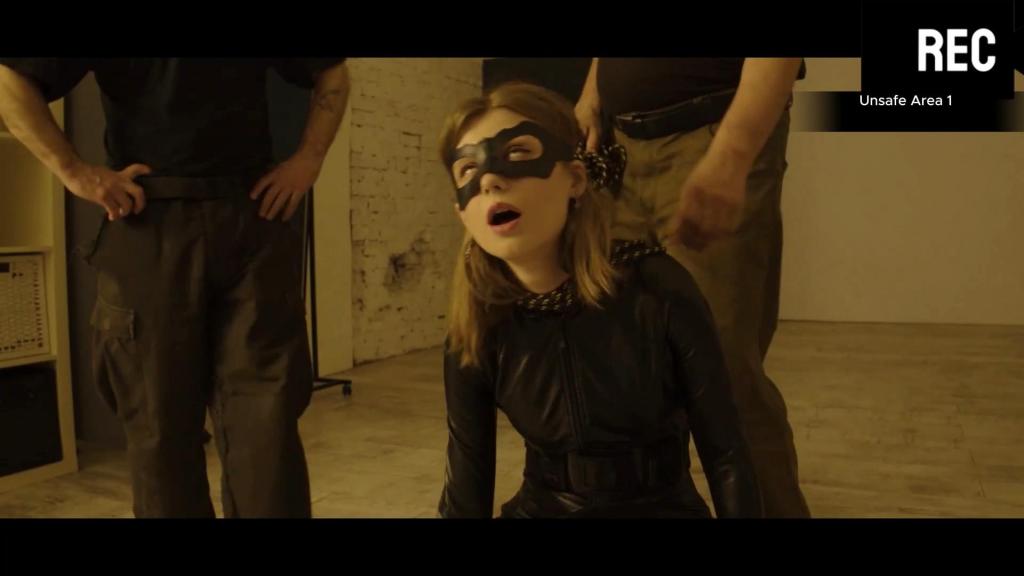 Unsafe Area Part 1 Superheroine defeated by her enemy. <span style='color:#b0b0b0;'>[隐藏文字，购买后可见]</span>