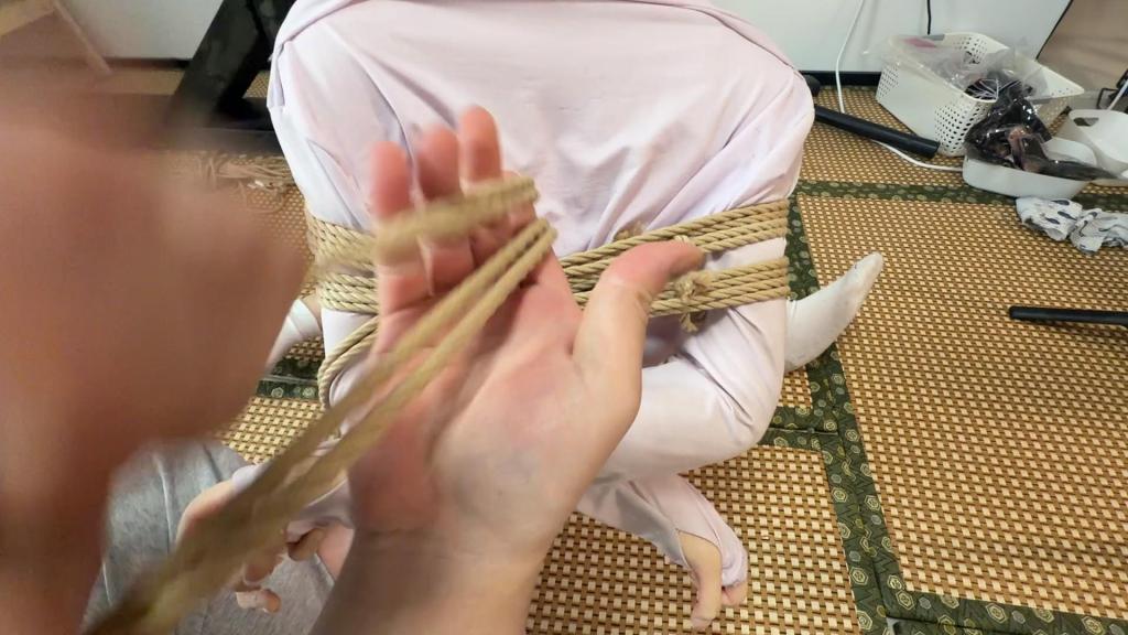 【教程】胸部起的V型TK做法，分支！ 学出来以后就没做过一样的缚... 点点关注！欢迎定拍！联系方式：Q453475236 Q3896695284